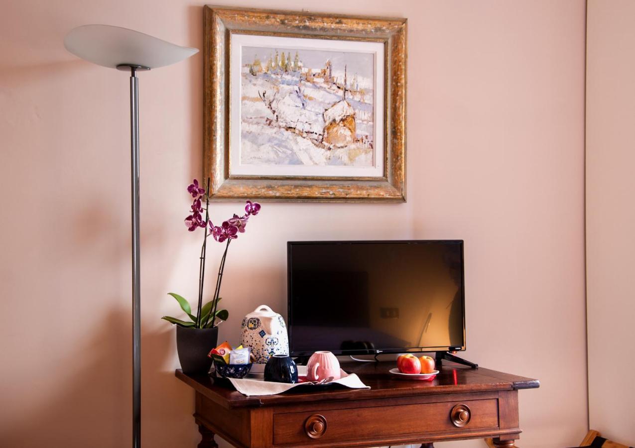 Casapatrizia Art B&B Сантарканджело-ди-Романья Экстерьер фото